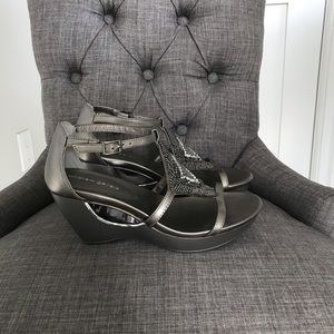 Andrew Geller wedge sandals NWOB